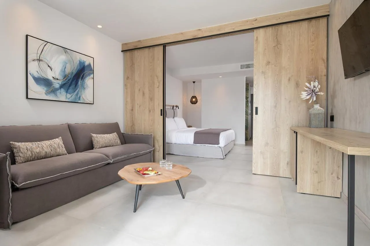 Semesteranläggning (resort) Lagomandra Luxury Suites With Private Pools Nikiti  Grekland